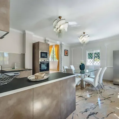 Elegant Classic Close To Nikki Villa