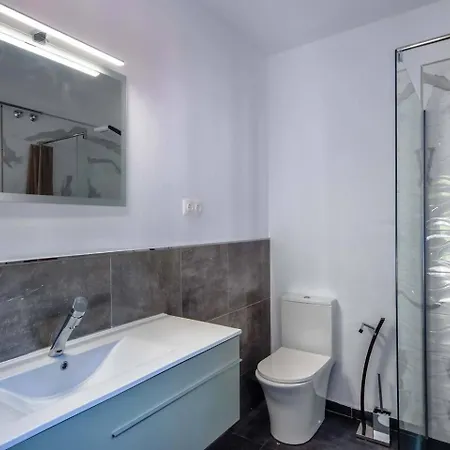 Elegant Classic Close To Nikki Villa *