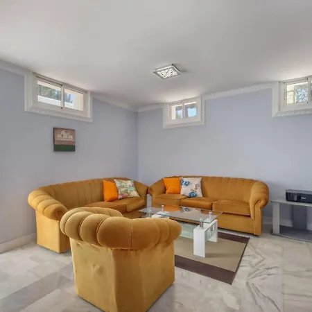 Villa Elegant Classic Close To Nikki Marbella